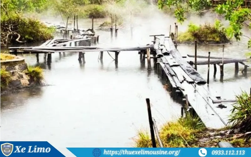 Suối khoáng nóng Bình Châu